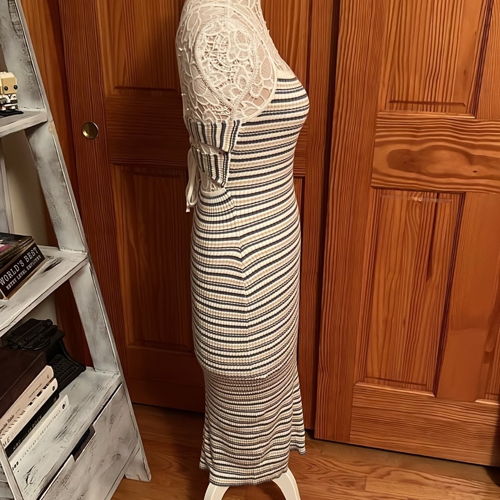 Abercrombie Lace Up Ribbed Midi Dress in Navy Stripe - Picture 6 of 8